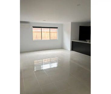 “4 BEDROOM HOME WITH 2 LIVING SPACES!” - Photo 6
