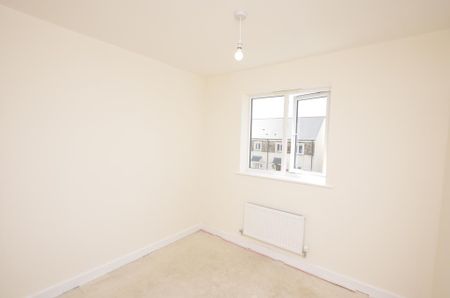 2 bedroom coach house to rent - Photo 3