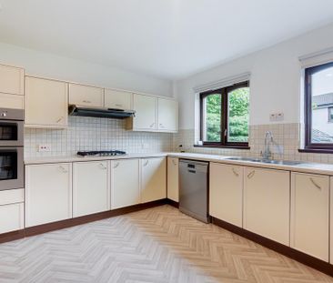 5 bedroom detached house to rent - Photo 5