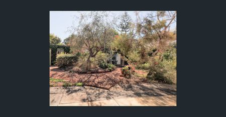 Character cottage in North Cottesloe - Furnished, equipped and short stay options - Photo 4