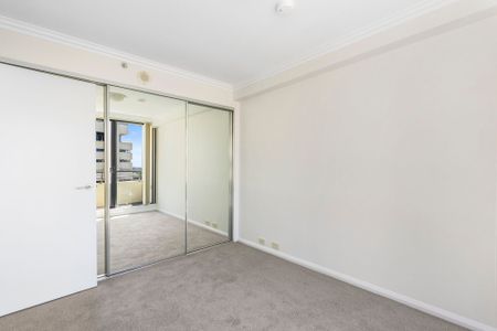 Spacious 1 Bedroom - Forum Apartments - Photo 4