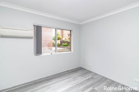 Refreshed 2 Bedroom Unit In Westmead! - Photo 3