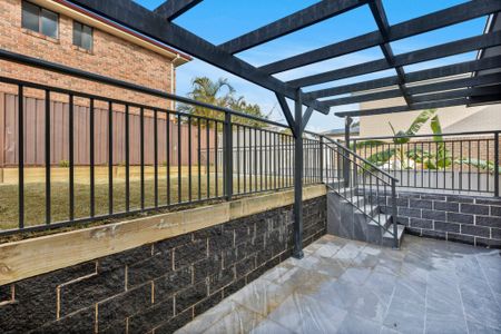 Contemporary Four-Bedroom Duplex in a Prime Menai Location - Photo 5