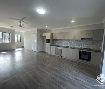 A/C in Every Room! Huge Townhouse! - Photo 6