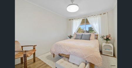 NEWLY RENOVATED TWO BEDROOM TOP FLOOR BEACHSIDE UNIT - Photo 3