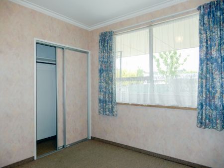 EASY CARE 2 BEDROOM - Photo 3