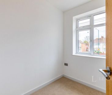 3 bedroom semi-detached house to rent - Photo 1