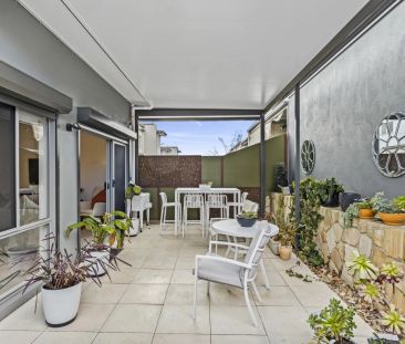 Stylish & Secure Terrace Living in the Heart of Googong - Photo 4