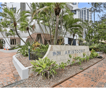 1/19 Aubrey Street, Surfers Paradise, Qld 4217 - Photo 6