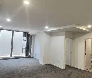 Spacious Lounge - Photo 1