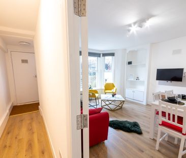 2 Bed Flat, Barnsdale Road, W9 - Photo 3