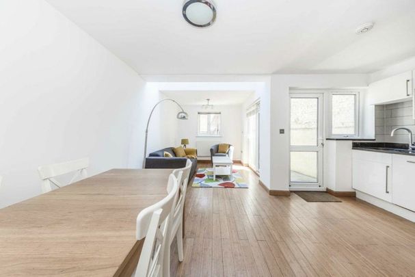 Derinton Road, Tooting, SW17 - Photo 1