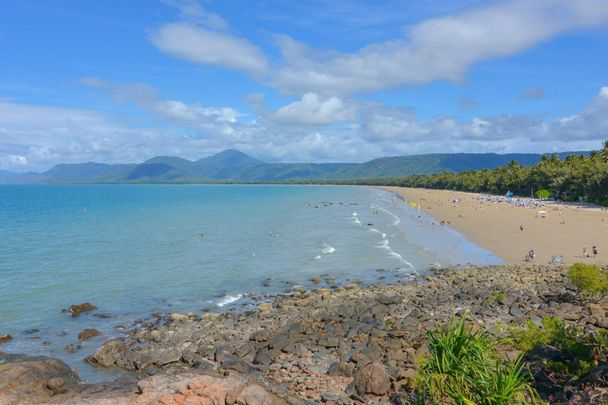 2/4 Seabrook Avenue, Port Douglas QLD - Photo 1