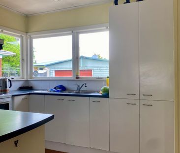 144 Comries Road - Photo 3