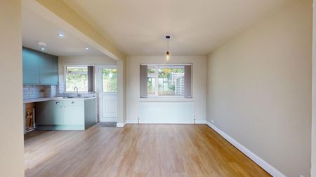 3 bedroom House To Let Total Size: 958 SQ FT - Photo 4