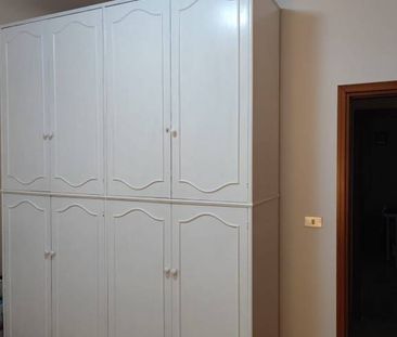 Ampia camera singola arredata per studenti/lavoratori - Photo 4