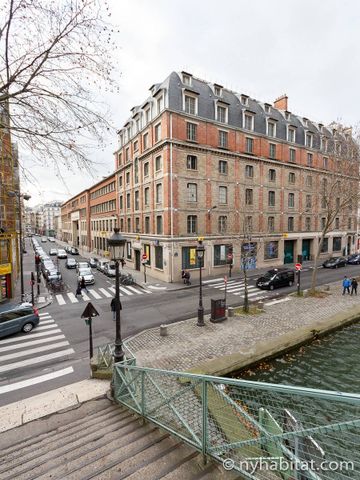 Logement à Paris, Location meublée - Photo 4