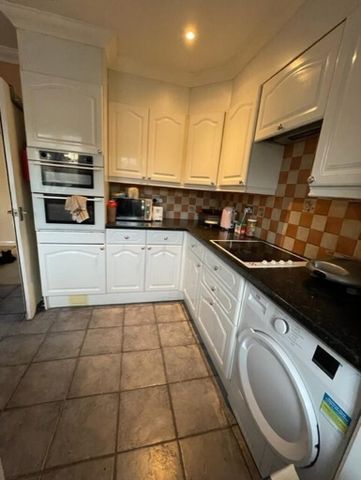 5 bedroom terraced house to rent - Photo 3