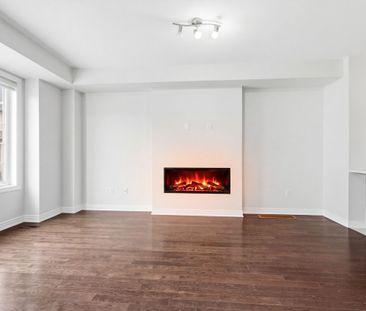 For Lease - 380 Cranbrook Common, Oakville, Ontario - Photo 2