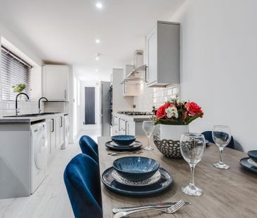 6 bedroom house to rent - Photo 1