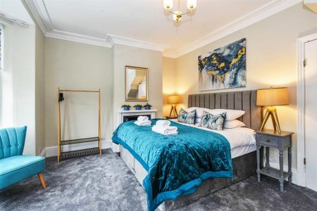 3 bedroom terraced house to rent - Photo 5