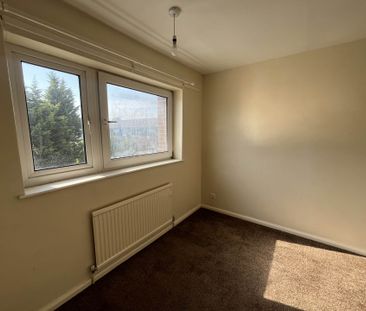 Price £1,200 pcm - Available Now - Unfurnished - Photo 1