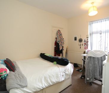 4 Bed Terraced House, Grasmere St, LE2 - Photo 3