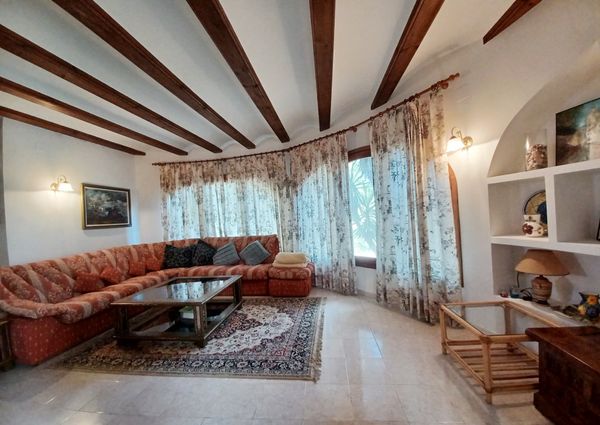 Villa for rent in Javea with 3 bedrooms LONG TERM