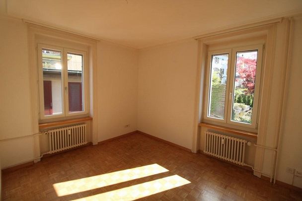 Helle und geräumige Wohnung an Zentraler Lage! - Photo 1