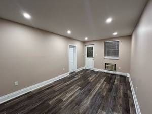 For Lease - 42A Squires Avenue, Toronto, Ontario - Photo 4