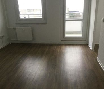 Sanierte 3-Zimmer-Wohnung mit Balkon (WBS)! - Photo 1