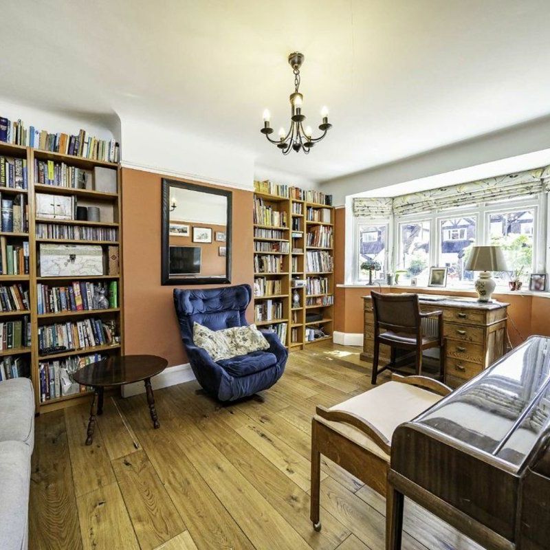 Darby Gardens, Lower Sunbury, TW16 - Photo 1