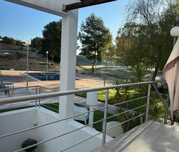 Luxury Detached House for rent in Chiva, Valencia - Photo 4