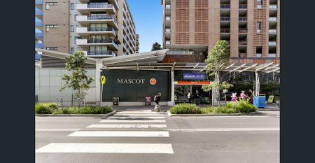 Top Floor Beauty! - Freshly Updated - Photo 5