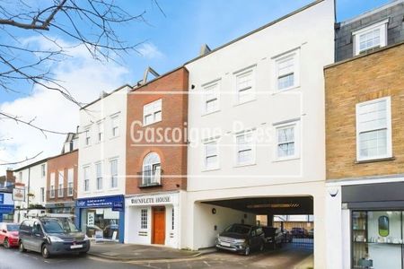 High Street, Esher, KT10 - Photo 3