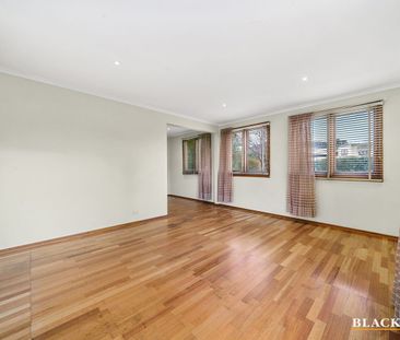 10 Cassia Crescent, Queanbeyan, NSW 2620 - Photo 6