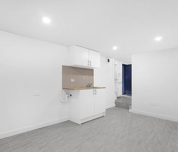 Studio in prime location- Access via Ryedale lane - Photo 2