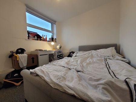 Rhymney Street, Cathays - Photo 2