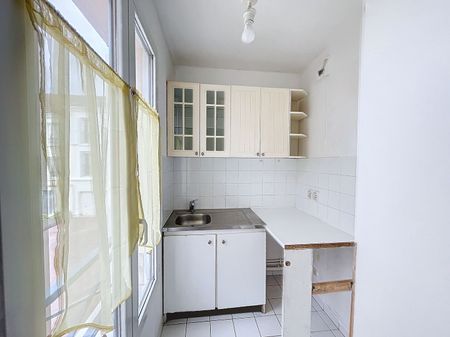 Location Appartement 1 pièce 22m² - Photo 2