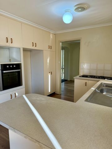 4/93 Morrison Street, Kambah - Photo 2