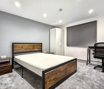 6 bedroom house to rent - Photo 3