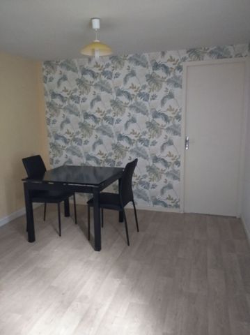 A louer appartement MEUBLE type F2 Carentan - 1er étage (50500) - Photo 5