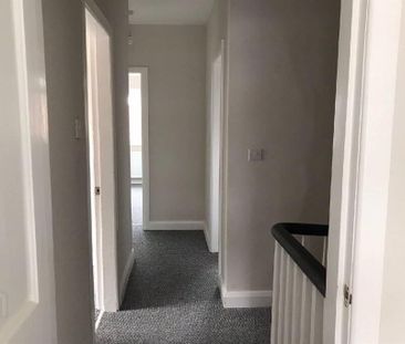 35 Dunraven Avenue, Belfast, BT5 5JR - Photo 5
