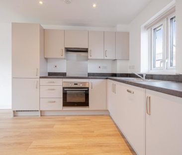 2 bedroom maisonette to rent - Photo 3