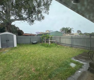 Comfortable 3-Bedroom Home in Prime Northfield Location - Photo 1