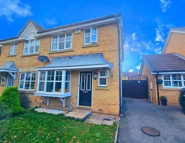 3 bedroom semi-detached house to rent - Photo 1
