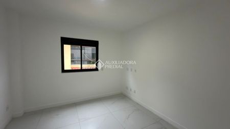 Casa em Condomínio com 4 quartos e 200m² para alugar em Carvoeira, Florianópolis. - Photo 3