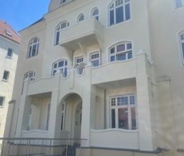 Helle Dachgeschosswohnung mit EBK - Photo 6