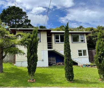 House for rent in Karori - Photo 6