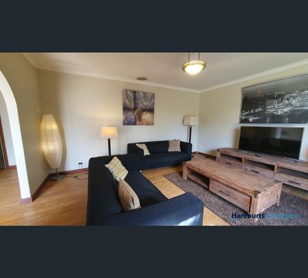 9 Lunar Way, Beckenham, WA 6107 - Photo 1